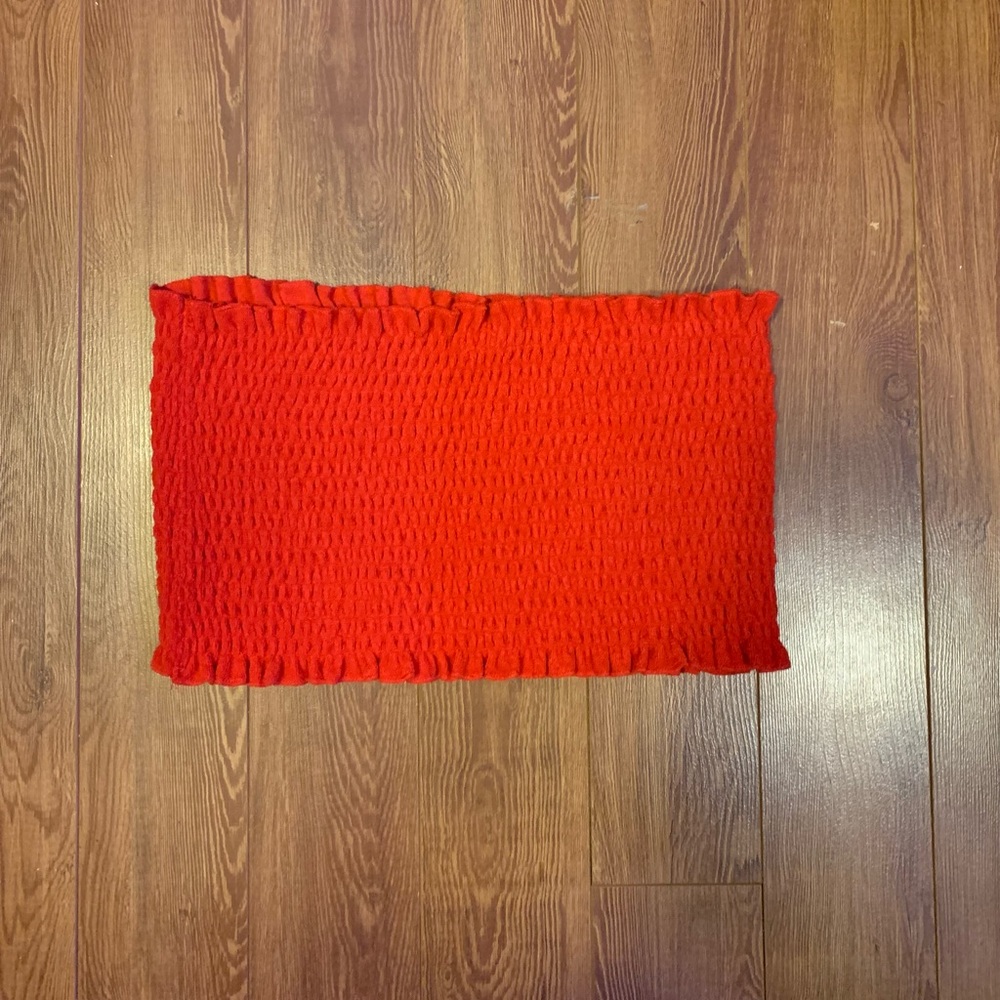 🦋3 for $20🦋 Garage Red Tube Top- L